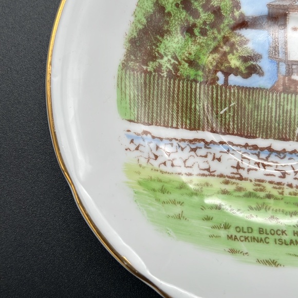 English Bone China Saucer - Old Block House, Mackinac Island, Michigan - Picture 4 of 7